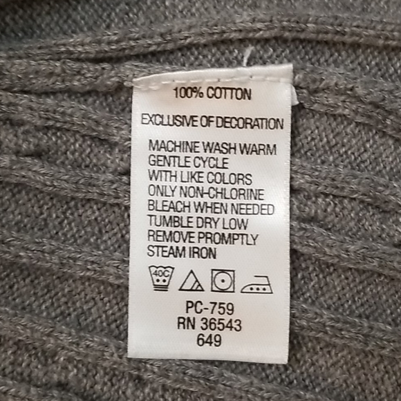 Izod Gray Sweater 💌❤️ - Picture 6 of 7